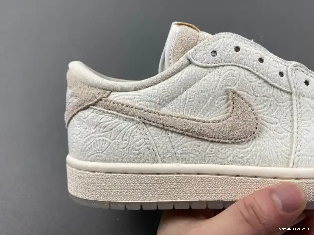 1 Jordan Chris FZ0455-200 Paul Retro Low OG 0507